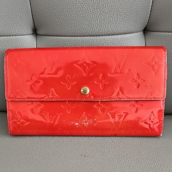 🔥 Louis Vuitton Red Vernis Wallet ❤️